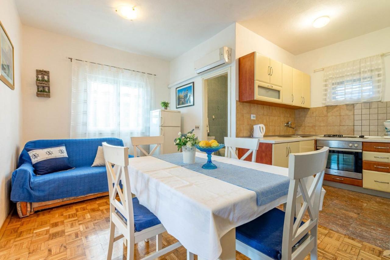 Family Friendly Seaside Apartments Kozino, Zadar - 5749 بيتريتْشاني المظهر الخارجي الصورة