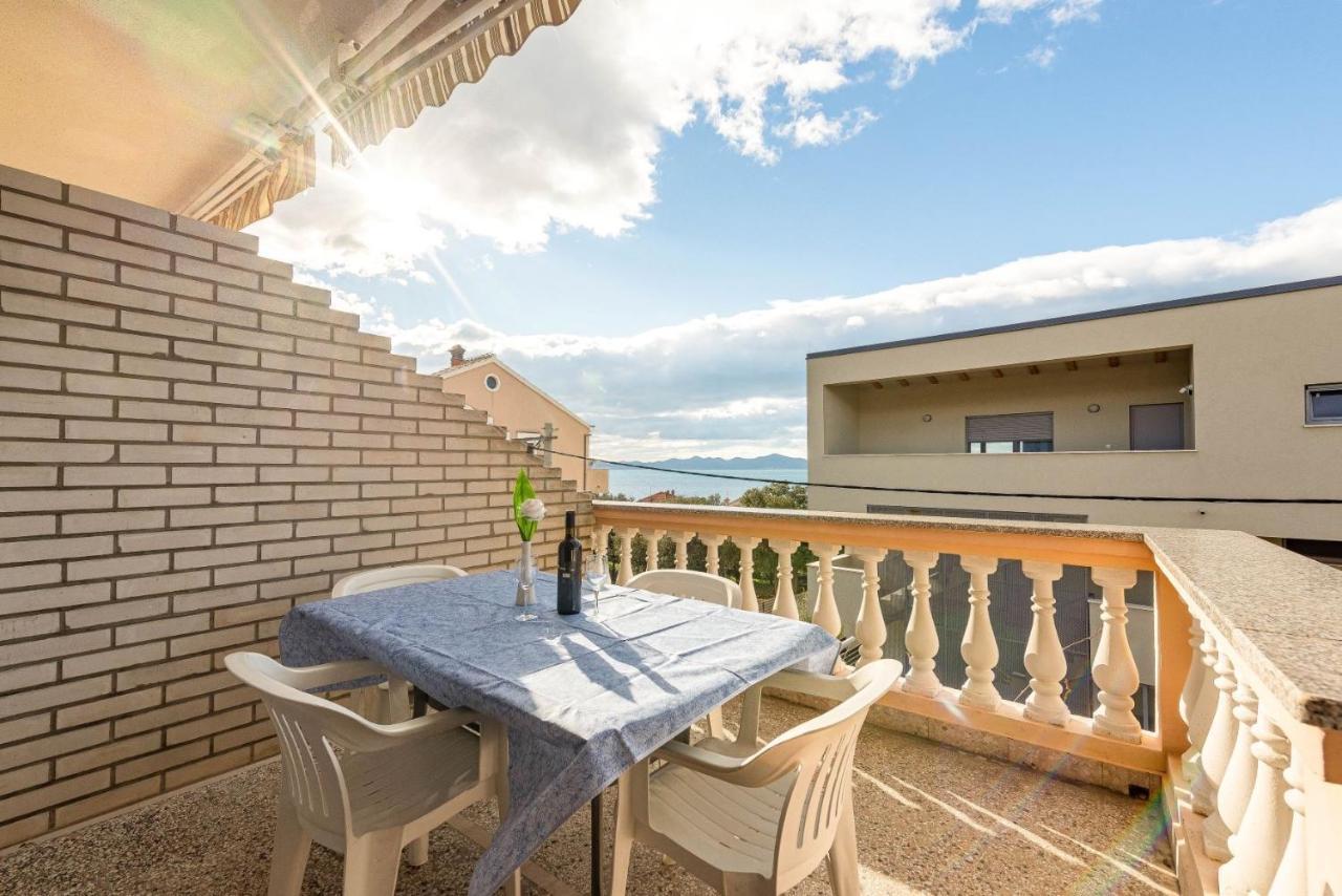 Family Friendly Seaside Apartments Kozino, Zadar - 5749 بيتريتْشاني المظهر الخارجي الصورة