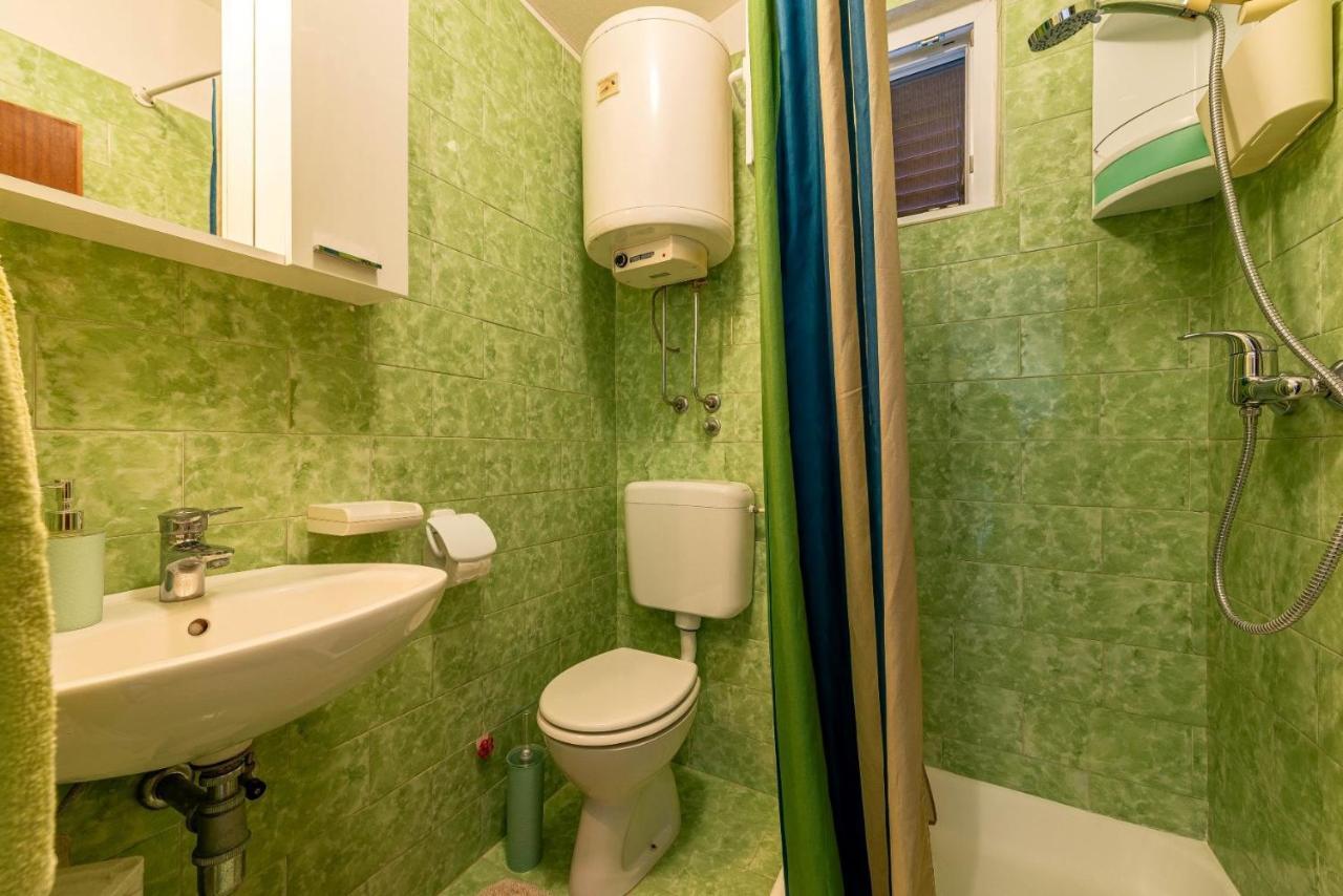Family Friendly Seaside Apartments Kozino, Zadar - 5749 بيتريتْشاني المظهر الخارجي الصورة